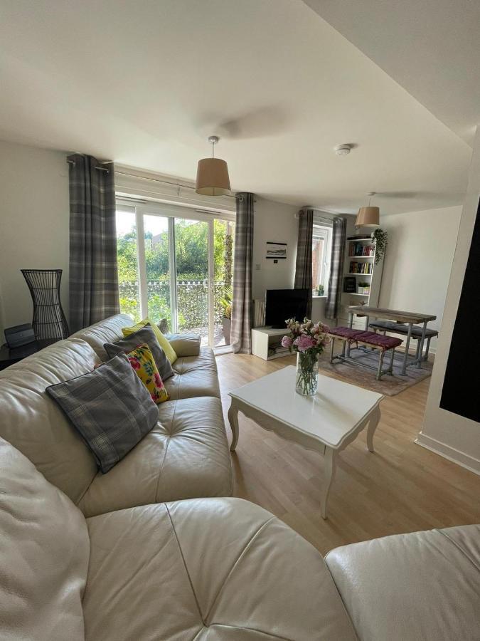 Pass The Keys Lovely 2Bedroom Flat With Balcony Эдинбург Экстерьер фото