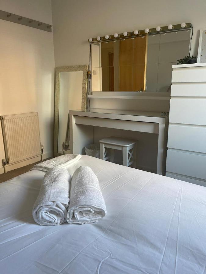Pass The Keys Lovely 2Bedroom Flat With Balcony Эдинбург Экстерьер фото