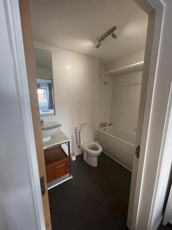 Pass The Keys Lovely 2Bedroom Flat With Balcony Эдинбург Экстерьер фото